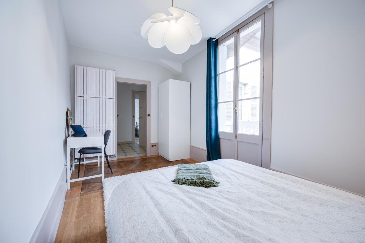 Grand Appartement 8 Personnes Terrasse Privative Hyper Centre Calme Lons-le-Saunier Kültér fotó